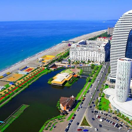 Aparthotel Sea View From The Clouds Batumi Exterior foto